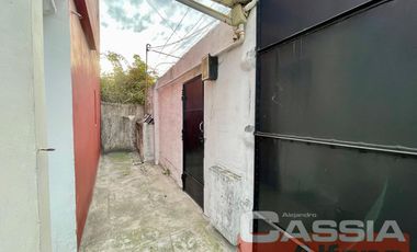 PH en  CONDOMINIO MUY LUMINOSO, 50 m2, DOS DORMITORIOS, SIN EXPENSAS, PATIO