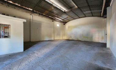 Galpón parabólico y local comercial - Barrio Matheu