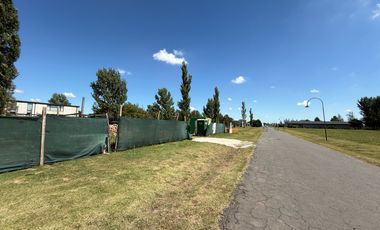 Casa en  venta en La Rinconada barrio cerrado - en construcción - permuta