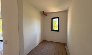 Casa en  venta en La Rinconada barrio cerrado - en construcción - permuta