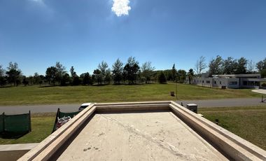 Casa en  venta en La Rinconada barrio cerrado - en construcción - permuta