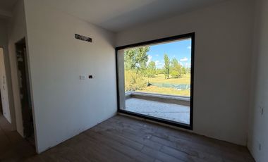 Casa en  venta en La Rinconada barrio cerrado - en construcción - permuta
