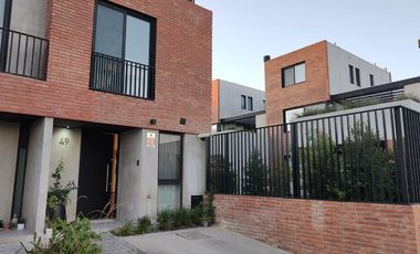 Casa Santa Ana Joven Townhouse - 4 ambientes OPORTUNIDAD - Villanueva