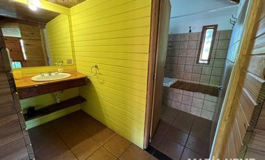 Dos cabañas en venta sobre la ruta 77, a metros de la cervercería Patagonia - Bariloche