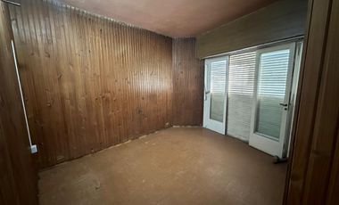 VENTA CHALET Y TRES LOTES -  EN ESQUINA-EXCELENTE INVERSION PARA PROYECTO-