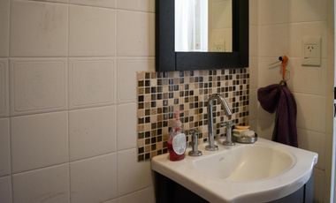 Casa de 5 ambientes con cochera en venta en Martinez