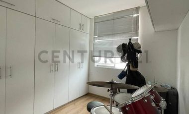 HERMOSA CASA EN ALQUILER – URB. HIGUERETA, SURCO