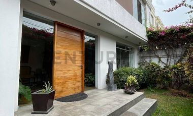 HERMOSA CASA EN ALQUILER – URB. HIGUERETA, SURCO