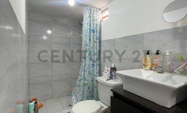 HERMOSA CASA EN ALQUILER – URB. HIGUERETA, SURCO