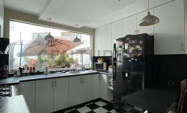 HERMOSA CASA EN ALQUILER – URB. HIGUERETA, SURCO