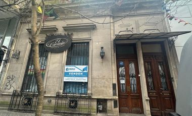 VENTA-CASA- 5 AMB -MACROCENTRO - RUBROS VARIOS-COMERCIAL-VIVIENDA - OPORTUNIDAD