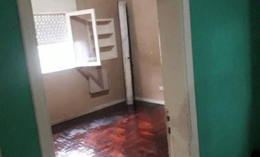 Vende casa y galpon excelente ubicación