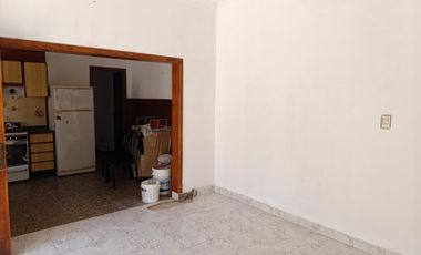 PH APTO CREDITO 7 Ambientes C/Patio y Quincho sobre 2 Plantas 187m2 Venta-Wilde.