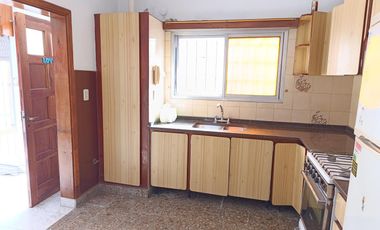 PH APTO CREDITO 7 Ambientes C/Patio y Quincho sobre 2 Plantas 187m2 Venta-Wilde.