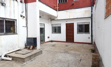 PH APTO CREDITO 7 Ambientes C/Patio y Quincho sobre 2 Plantas 187m2 Venta-Wilde.