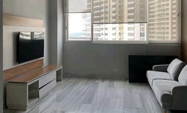 Se Alquila Apto en.The Towers