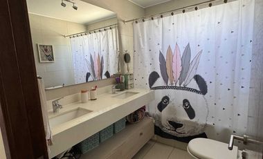 Casa en arriendo en COLINA