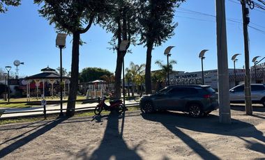 LOCAL GONDOLA EN ALQUILER  COMPLEJO  ALL CANNING