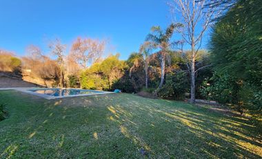 Casa en venta de 3 dormitorios, con Jardín y Piscina en Ibarlucea, Centro