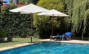 Casa en venta de 3 dormitorios, con Jardín y Piscina en Ibarlucea, Centro