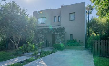 Casa en Venta, 5 Ambientes,  Apta Credito, en Maschwitz Country Club, Escobar, GBA Norte.