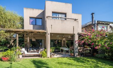 Casa en Venta, 5 Ambientes,  Apta Credito, en Maschwitz Country Club, Escobar, GBA Norte.