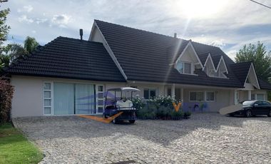 Casa en venta  en Country San Diego Moreno