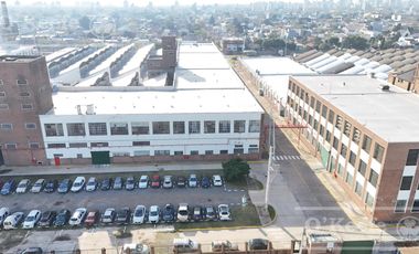 Galpón en  ALQUILER - La bernalesa