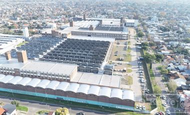 Galpón en  ALQUILER - La bernalesa