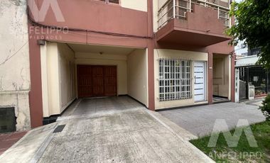 Departamento con Cochera en alquiler en el centro de Wilde, Avellaneda