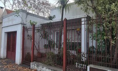 Casa a Reciclar en la mejor zona de Villa Ballester