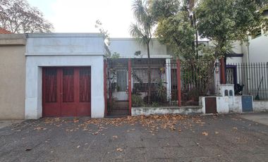 Casa a Reciclar en la mejor zona de Villa Ballester