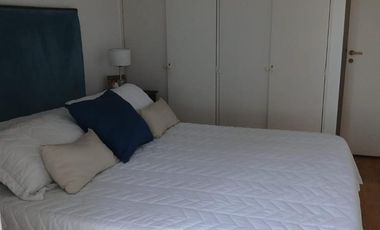 Departamento en  la calle Quintana entre Del Valle Iberlucea y Av. Hipólito Yrigoyen, Lanús Oeste.