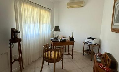 Casa en Abril Club De Campo