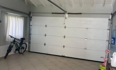 Casa en Abril Club De Campo