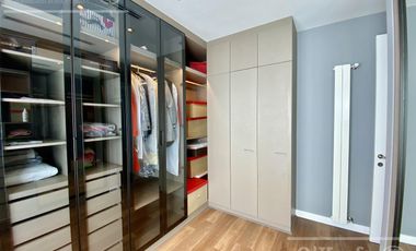 Casa  en venta en Greenville  de 7 ambientes con pileta con detalles de categoria !