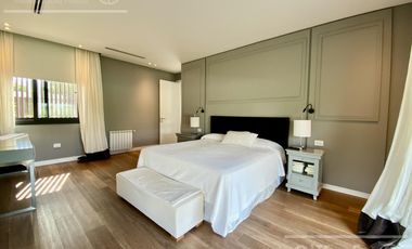 Casa  en venta en Greenville  de 7 ambientes con pileta con detalles de categoria !