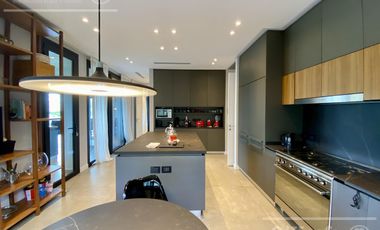 Casa  en venta en Greenville  de 7 ambientes con pileta con detalles de categoria !