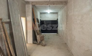 Casa de 3 ambientes al frente - Lanús Oeste