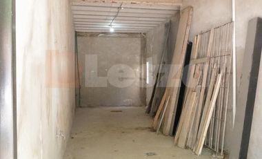 Casa de 3 ambientes al frente - Lanús Oeste