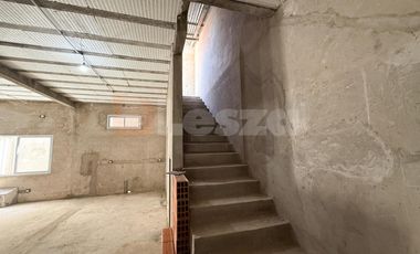 Casa de 3 ambientes al frente - Lanús Oeste