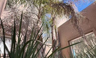 VENTA- HERMOSA CASA EN ALTOS DE CAMPO GRANDE