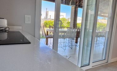 VENTA- HERMOSA CASA EN ALTOS DE CAMPO GRANDE