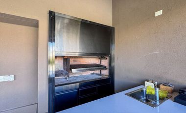 VENTA- HERMOSA CASA EN ALTOS DE CAMPO GRANDE