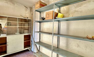 PH EN PLANTA BAJA POR PASILLO 3 AMB. 2 DORMIT., PATIO, TERRAZA CON GALPON