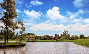 Terreno en  Fincas de San Vicente Golf, Fondo al Golf