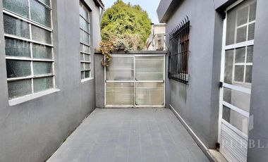 Venta casa de 3 ambientes con depósito al fondo – Beccar