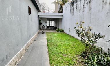 Venta casa de 3 ambientes con depósito al fondo – Beccar