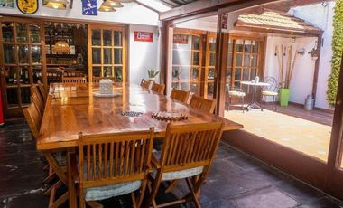 Chalet en venta. 4 dormit. 3 baños.Garage doble. Parque