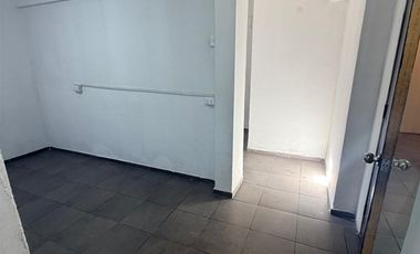 Casa en Arriendo en Av. Blanco Encalada / Club Hípico